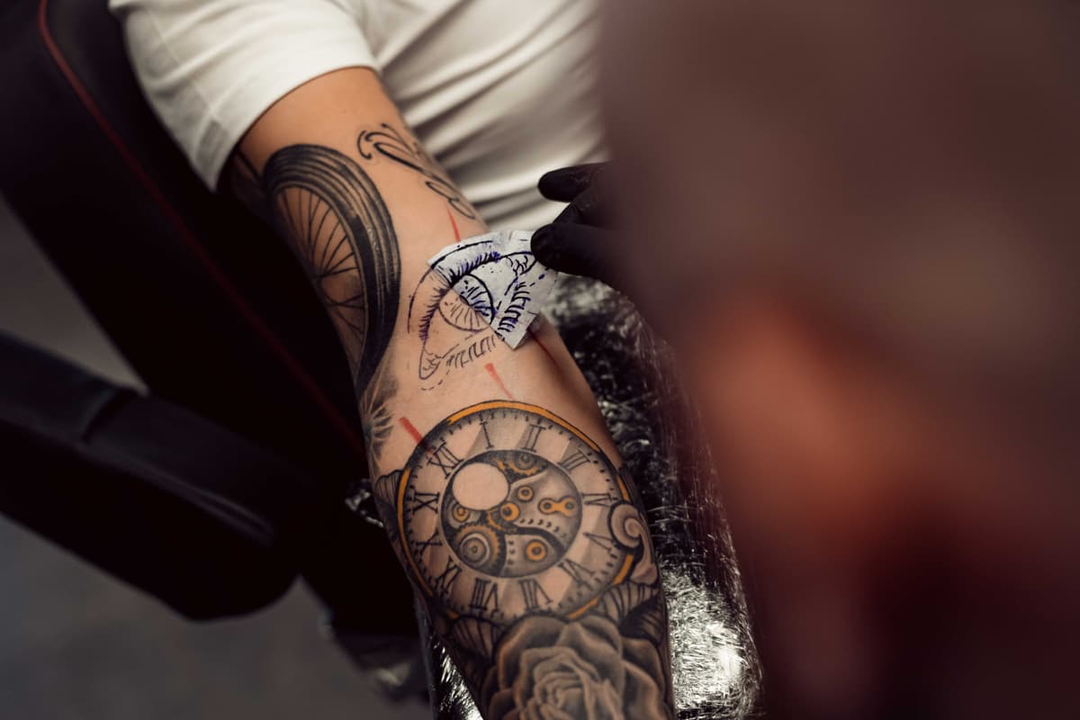 tattoo shop showcase 1